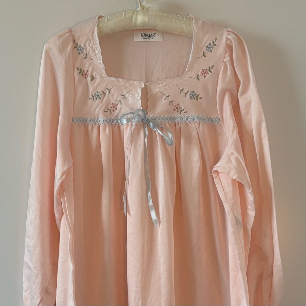 Vintage 1960s NWT Baby Pink Nightgown Dress Embroidered Floral Lace Ribbon